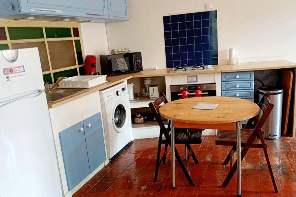 Appartement LA TOMETTE Entre Terre et Mer 2 étoiles à Maury Extérieur photo