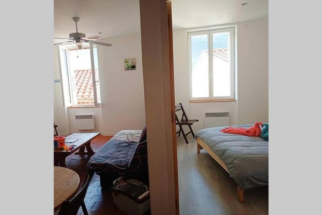 Appartement LA TOMETTE Entre Terre et Mer 2 étoiles à Maury Extérieur photo